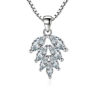 Nouveau collier pendentif coréen tendance feuille de Ginkgo œil de cheval, chaîne de clavicule pour femme avec zircon et feuille d'érable