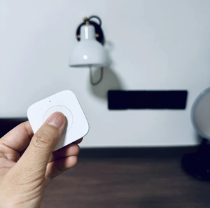 Mini-interrupteur intelligent sans fil Zigbee 3.0 avec contrôleur <span class=keywords><strong>de</strong></span> scène <span class=keywords><strong>à</strong></span> 3 voies et bouton AppleHome HomeKit pour l'automatisation <span class=keywords><strong>à</strong></span> <span class=keywords><strong>distance</strong></span> - Product Image 1
