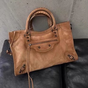Bolso <span class=keywords><strong>de</strong></span> Mano Unisex 2026, Nuevo, Superventas, Retro, con Dos Remaches y Cremallera, <span class=keywords><strong>de</strong></span> Alta Calidad, con Empaque Completo, Moderno y Versátil - Product Image 1
