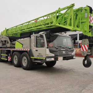 Grúa sobre camión Zoomlion ZTC800H de 80T en buen estado, elevación confiable, hidráulica eficiente para trabajos en sitios de ingeniería. - Product Image 1