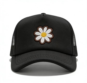 Gorra Trucker de Malla Bordada con Margaritas para Mujer, Gorra de Béisbol Transpirable, Protección Solar de Verano - Product Image 1