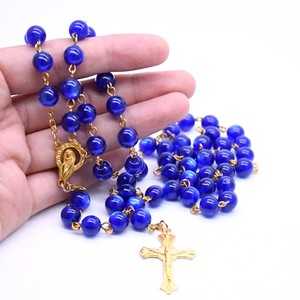 Rosarios de Oro con Crucifijo, Cuentas de 8mm Azules, Verdes y Rosas, <span class=keywords><strong>Collar</strong></span> Católico con Crucifijo, Cinco Decenarios, <span class=keywords><strong>Rosario</strong></span> de Cuentas de Ojo de Gato - Product Image 1