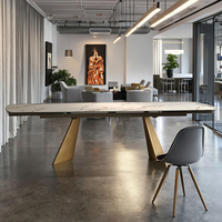 Meubles de salle à manger modernes et luxueux sur mesure avec pieds en métal et plateau en verre trempé, pliable pour plus de 10 places
