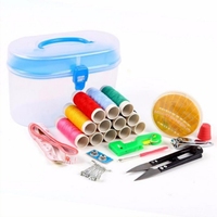 Mini kit de couture portable 10 en 1 dans une boîte en plastique