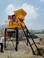 Hongxing HZS35 PLC Kontrollü Beton Karıştırma Üretim Hattı Motoru 35m3/saat Kapasiteli Atık Silahı (Skip Hopper) Opsiyonel 2 Bölmeli/3 Bölmeli Agrega Haznesi