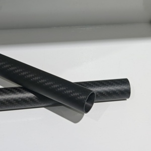 Tubo de Fibra de Carbono 100% Tejido Liso Teñido Anti-Tirones de Peso Medio para Uso Industrial - Product Image 2
