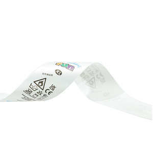 Etiquetas de cuidado de prendas personalizadas de Huafeng Printing, impresas en serigrafía, rectangulares, con borde tejido, para ropa, prendas de vestir y textiles para el hogar. - Product Image 1