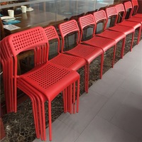 Chaise de salle à manger en plastique monobloc à prix avantageux, chaise de salle à manger moderne en PP avec cadre en métal, chaise de salon