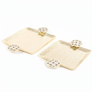 Juego de 2 bandejas de servicio de forma cuadrada de aluminio de alta calidad Bandeja de chocolate de color plateado de diseño fabuloso al precio más barato - Product Image 1