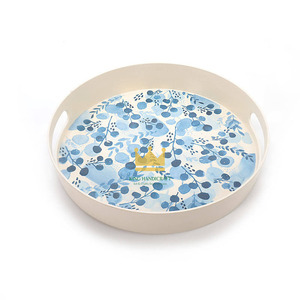 Plateau de service alimentaire rond en fibre de bambou laqué, fait main, écologique, imprimé sur mesure, avec poignée, pour les fêtes - Product Image 1