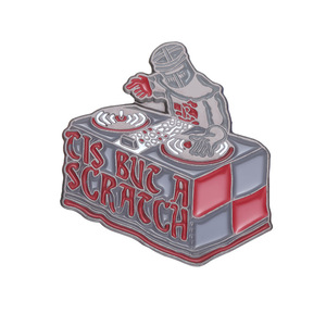 เข็มกลัดโลหะลายการ์ตูนตลกเข็มกลัดอนิเมะลายภาพยนตร์แนวสยองขวัญเข็มกลัดติดปกเสื้อสั่งทำทีวีฮาโลวีนวันคริสต์มาส - Product Image 6