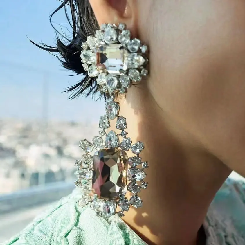 2023 Trendy Dress Declaração De Luxo Big Diamond Dangle Brincos Moda Colorida Strass Brincos Partido Jóias