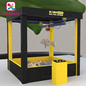 Máquina de Garra Humana Funspace Para Parques de Atracciones y Salones de Arcade Interiores Para Niños y Adultos en Venta - Product Image 2