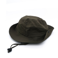 Vente en gros Chapeau seau à séchage rapide Protection solaire d'été pliable coupe-vent avec cordon Étiquette de marque Chapeau de pêcheur à séchage rapide personnalisé