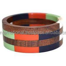 Bracelets artisanaux en bois naturel et en résine, vente chaude et derniers bracelets en corne par de nombreux métiers, meilleure pièce pour le produit - Product Image 4