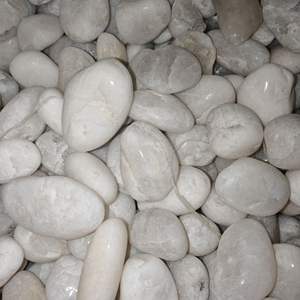 55ポンドパック ホワイトペブル 天然石 中庭舗装 ソフトストーン 家庭用 魚タンク 景観 - Product Image 3