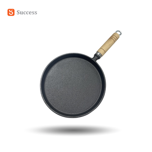 Sartén de Hierro Fundido Precurado de 3.5 a 12 Pulgadas con Mango de Madera, para Usar en la Estufa, Parrilla o Fogata - Product Image 4