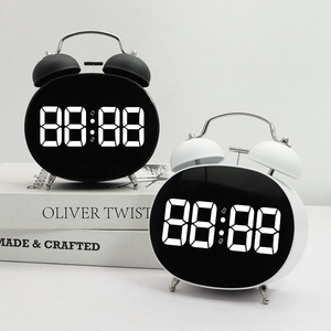 Reloj de Escritorio Personalizado con LED, Moderno, Inteligente, Digital, con Doble Alarma para Dormitorio - Product Image 2