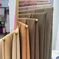 100 couleurs Top vente malaisie écharpe respirant solide voile 110*110cm carré femmes Tudung japonais coton Hijab