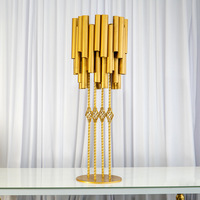 Grand candélabre en métal doré pour centre de table, décoration de table de mariage moderne et luxueuse pour fêtes et événements