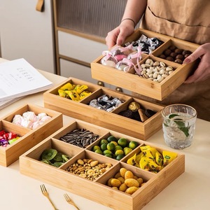 Plateau à fruits en bambou à 4 compartiments, plateau de service pour collations, boîte en bois multifonctionnelle pour le salon, rangement de desserts et de noix - Product Image 1