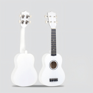 Ukulele 21 pouces <span class=keywords><strong>en</strong></span> tilleul avec cordes <span class=keywords><strong>en</strong></span> nylon, kit débutant, vente <span class=keywords><strong>en</strong></span> gros, avec sac, sangle et accessoires complets, mini guitare - Product Image 1