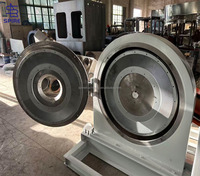 Machine de broyage à disque pour le refroidissement par eau, pour la production de poudre plastique à partir de déchets et flocons de PE et PP