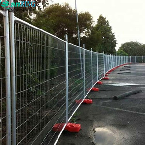 Barrière de sécurité en treillis soudé pour chantier de construction, panneau de clôture temporaire galvanisé à chaud - Product Image 1