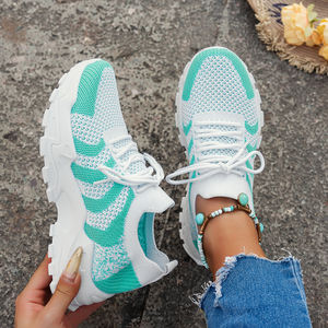여성용 스니커즈 통기성 메쉬 캐주얼 스포츠화 새로운 두꺼운 밑창 쿠션 경량 여행화 여름 가을 - Product Image 2