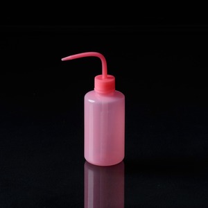 Botella de limpieza para tatuajes Yuanyun de 250ml 500ml con boquilla curva para herramientas de belleza - Product Image 2