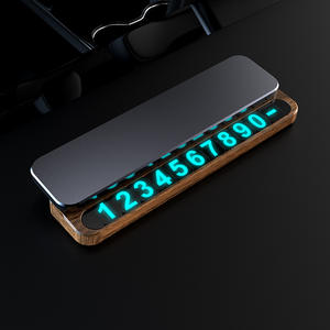 Placa de Matrícula Temporal con Iluminación LED, Magnética, Oculta, de Madera y Metal, Adorno para Vehículo, Personalizable - Product Image 1