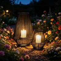 Lanterne solaire décorative portable et étanche pour jardin, en fer forgé, pour l'extérieur, avec bougie solaire, pour allées de jardin