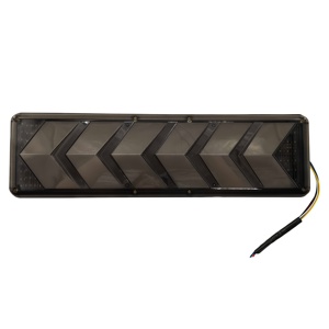 Piezas de Iluminación para Camiones de Alta Calidad, Luz Trasera LED en Forma de Flecha, Colores Personalizables, Universal para Camiones y Remolques - Product Image 1