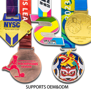 Medallas Deportivas Personalizadas de Aleación de <span class=keywords><strong>Zinc</strong></span>, Fundición a Presión, Acabado en Oro <span class=keywords><strong>y</strong></span> Plata, Medalla de Maratón con Cinta, Premios Metálicos OEM de Fábrica - Product Image 1