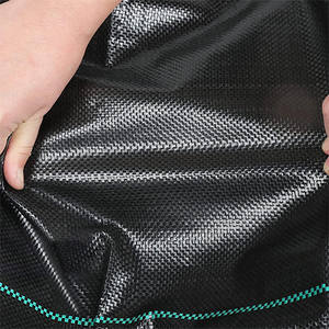 Toile de paillage robuste 100 % polyester, imperméable et résistante aux UV, <span class=keywords><strong>pour</strong></span> le contrôle des <span class=keywords><strong>mauvaises</strong></span> <span class=keywords><strong>herbes</strong></span> dans les jardins potagers et les parterres de fleurs - Product Image 3