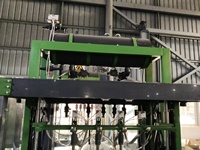 Ligne de production entièrement automatique haute vitesse pour le remplissage, le bouchage et l'étiquetage de produits de blanchiment 1L/5L/10L, 4 têtes, anti-corrosion