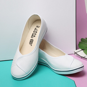 <span class=keywords><strong>Scarpe</strong></span> da infermiera bianche leggere <span class=keywords><strong>con</strong></span> lacci e chiusura a calzino, nuovo stile 2026, traspiranti, <span class=keywords><strong>con</strong></span> suola morbida a <span class=keywords><strong>zeppa</strong></span>, design piatto estivo, all'ingrosso - Product Image 2