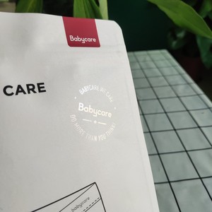 Bolsa <span class=keywords><strong>de</strong></span> Embalaje Personalizada Biodegradable <span class=keywords><strong>de</strong></span> Papel Kraft Compuesto para Ropa Interior, Calzoncillos, Calcetines y Ropa - Product Image 2