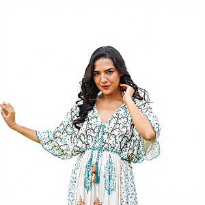 Robe midi artisanale indienne en dentelle florale blanche, faite main en coton fluide, pour invitées de fête, imprimée numériquement, coupe trapèze, écologique - Product Image 1