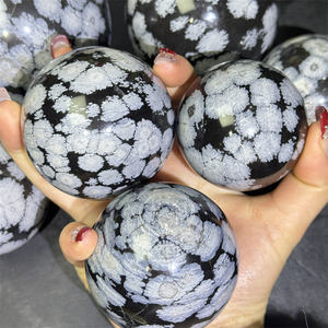 Cristaux naturels de guérison en gros, sphère de cristal d'obsidienne flocon de neige polie à la main pour le Feng Shui et la décoration intérieure - Product Image 6