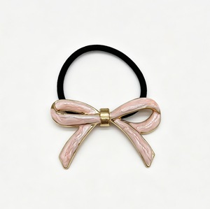Barrette élégante en émail blanc avec nœud et bordure dorée, accessoire minimaliste pour cheveux mi-liaqués pour femme au quotidien - Product Image 3