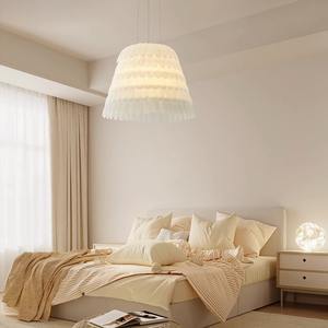 โคมไฟระย้าขนนกสีขาวอบอุ่นสำหรับห้องนอน ดีไซน์ทันสมัยและมีศิลปะสำหรับตกแต่งวิลล่า - Product Image 3