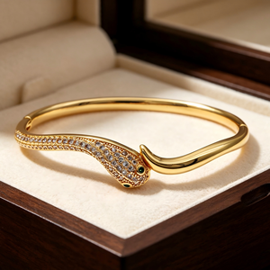 Brazalete de Cobre Chapado en Oro con Circonitas Cúbicas en Forma de Serpiente, Elegante y de Alta Calidad, Recomendado para Uso Diario y Fiestas Nocturnas, 2026 - Product Image 1