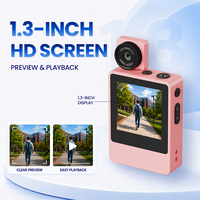 Fotocamera Tascabile con Lente Ribaltabile 46MP, Mini Fotocamera Digitale con Schermo da 1,3 Pollici, Angolo di Visione 130 Gradi, Fotocamera per Selfie e Vlog con Memoria Integrata