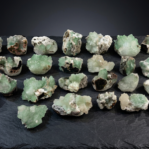 Cristal de Apofilita Natural, Clúster de Cristales Transparentes en Matriz Bruta, Espécimen de Mineral Crudo Coleccionable para Arte Decorativo y Feng Shui - Product Image 1