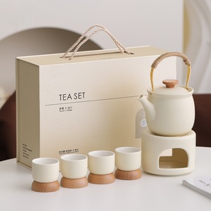 Juego de Té Kung Fu de Cerámica Estilo Crema con Asa, Caja de Regalo para Preparación junto a la Chimenea, Lujo Ligero, Alto Valor Estético, Estilo Nórdico, Corporativo - Product Image 1