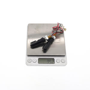 Luz Intermitente Trasera LED Universal de 12V, Luz de Freno Ámbar para Moto XF140322-BK - Product Image 4