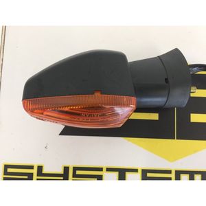 Luce indicatore posteriore destra Honda compatibile con CBR 600 F 2001-2006 - Product Image 2