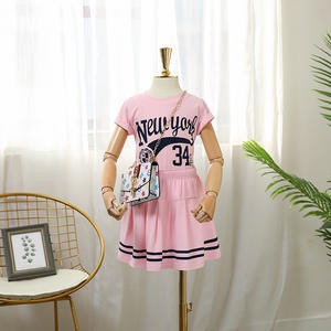 Conjuntos de Ropa para Niñas, Vestidos Casuales de Dos Piezas con Alfabeto Coreano de Manga Corta - Product Image 4