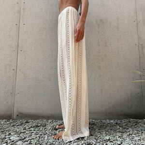 Pantalons en crochet pour femmes de style bohème avec motif rayé, pantalon large décontracté confortable pour l'été - Product Image 3